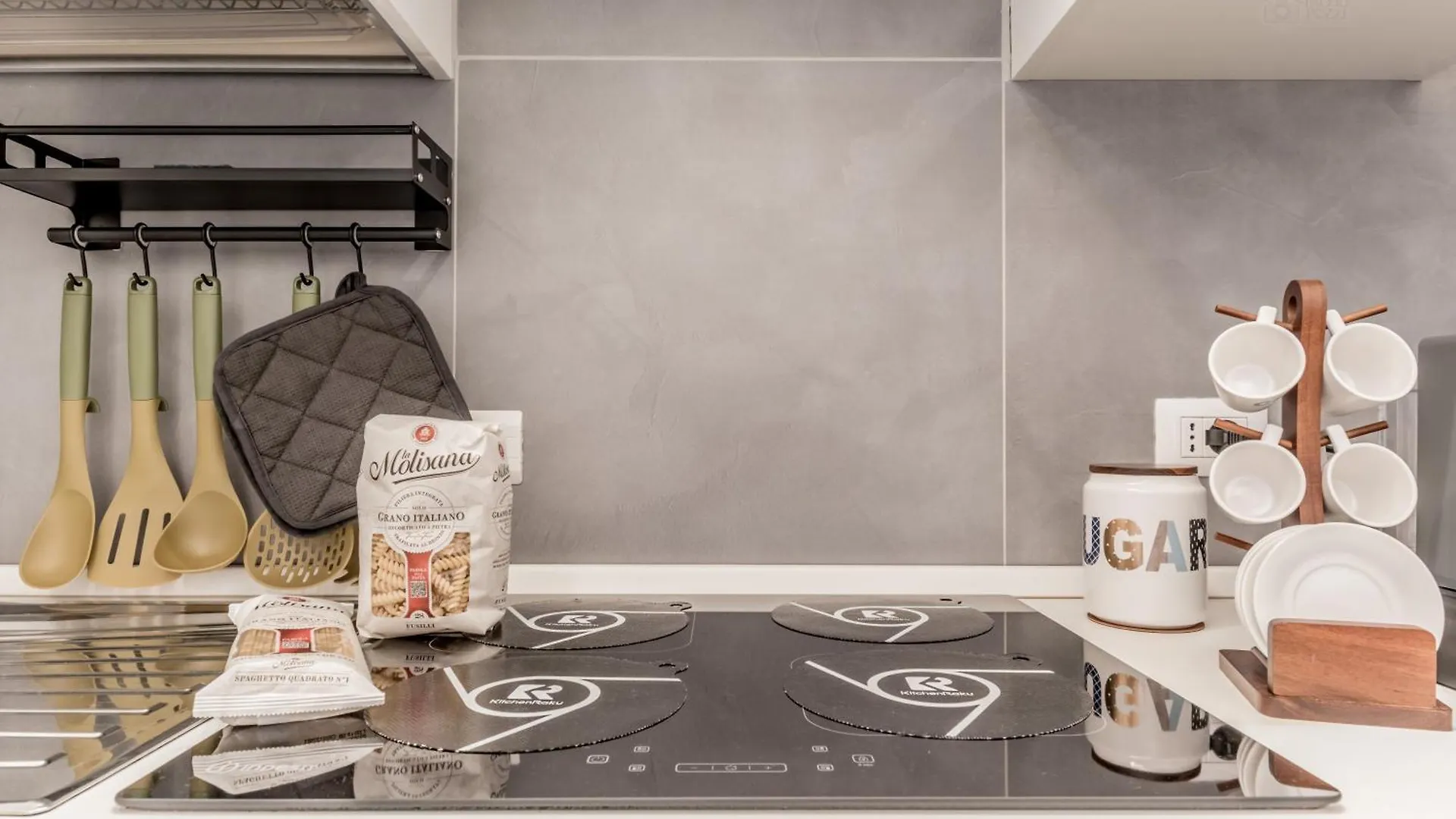Ferienwohnung Loungefloor Metro A Netflix & Wi-Fi Rom 0*,  Italien