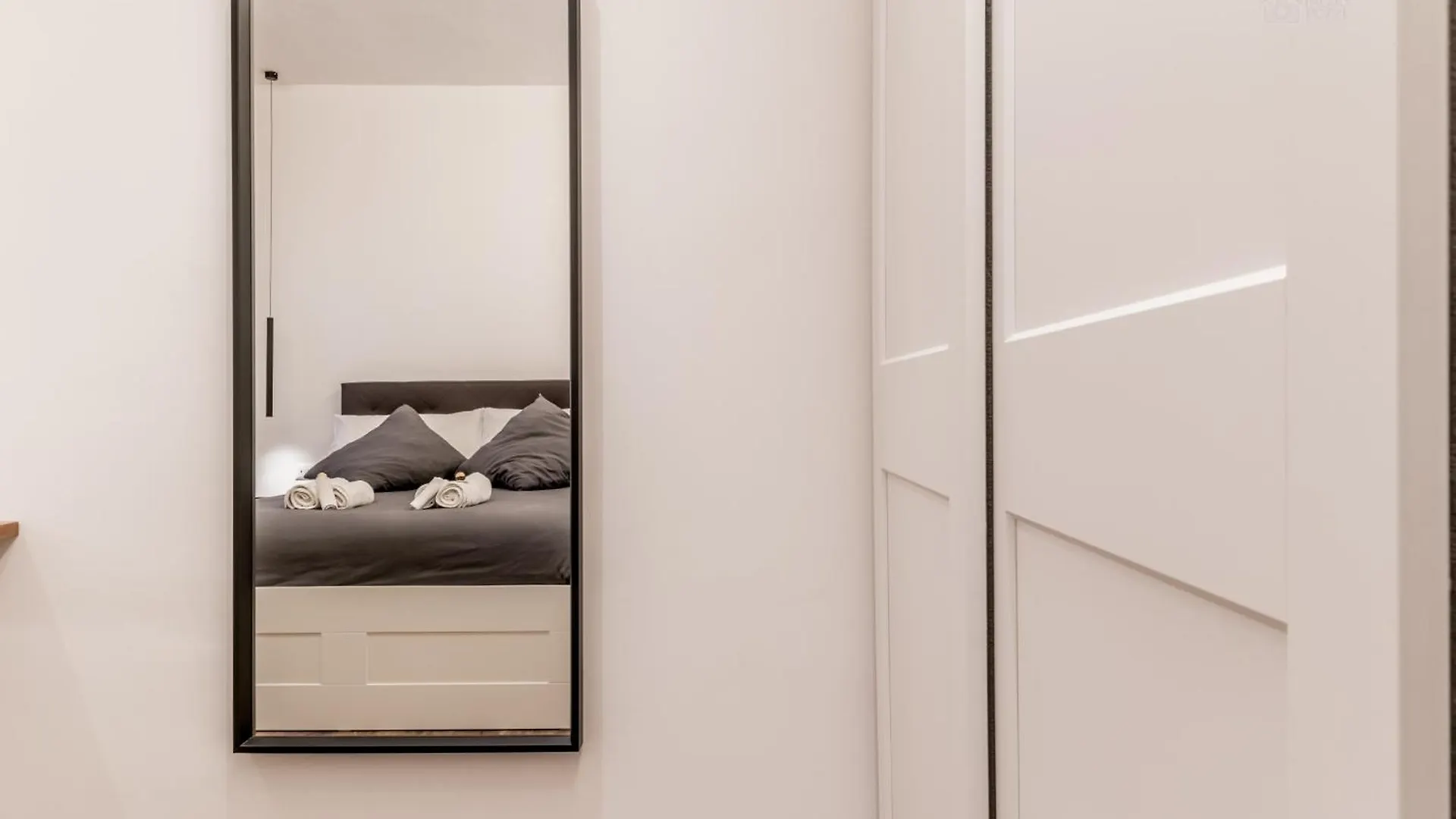 דירות רומא Loungefloor Metro A Netflix & Wi-Fi